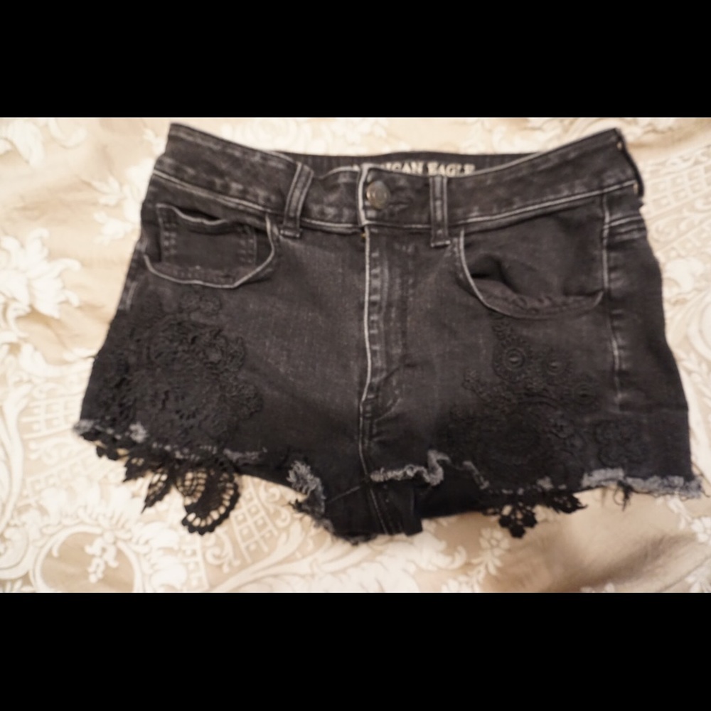 Shorts - Picture 3 of 3